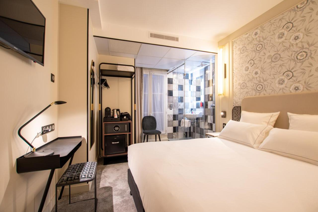 4 star hotels in paris near golden triangle 