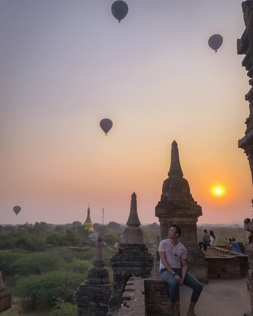 bagan sunrise tamples myanmar