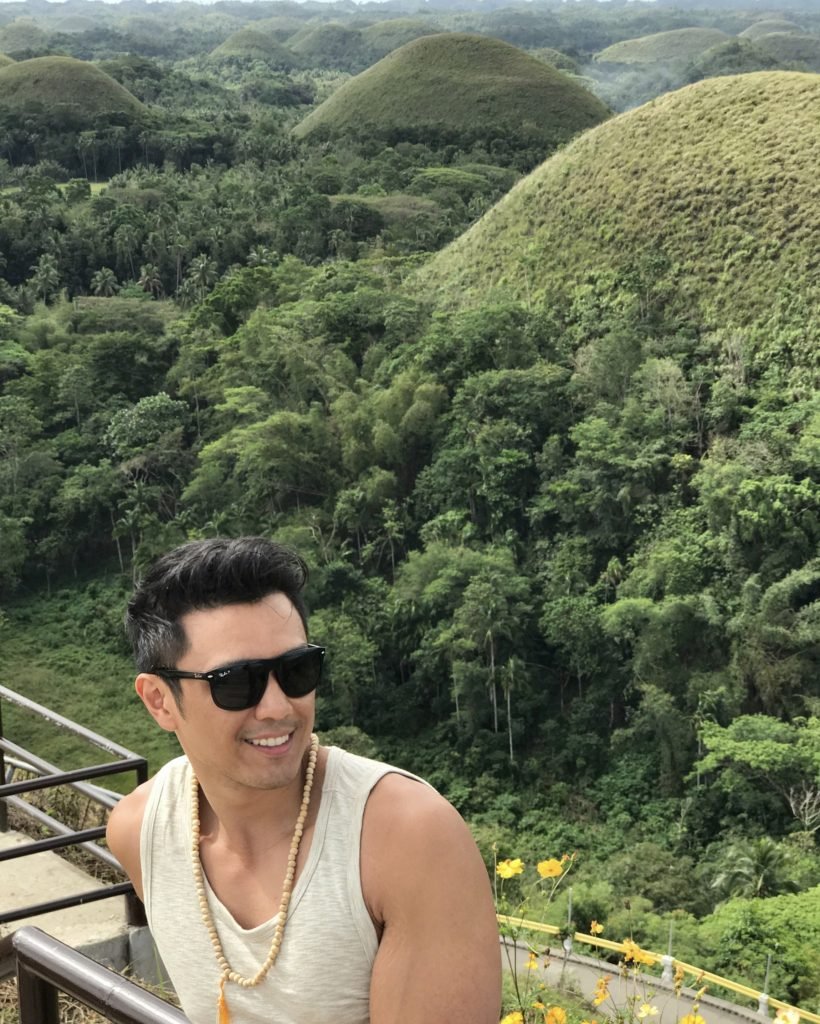 chocolate hills of bohol in the philippines