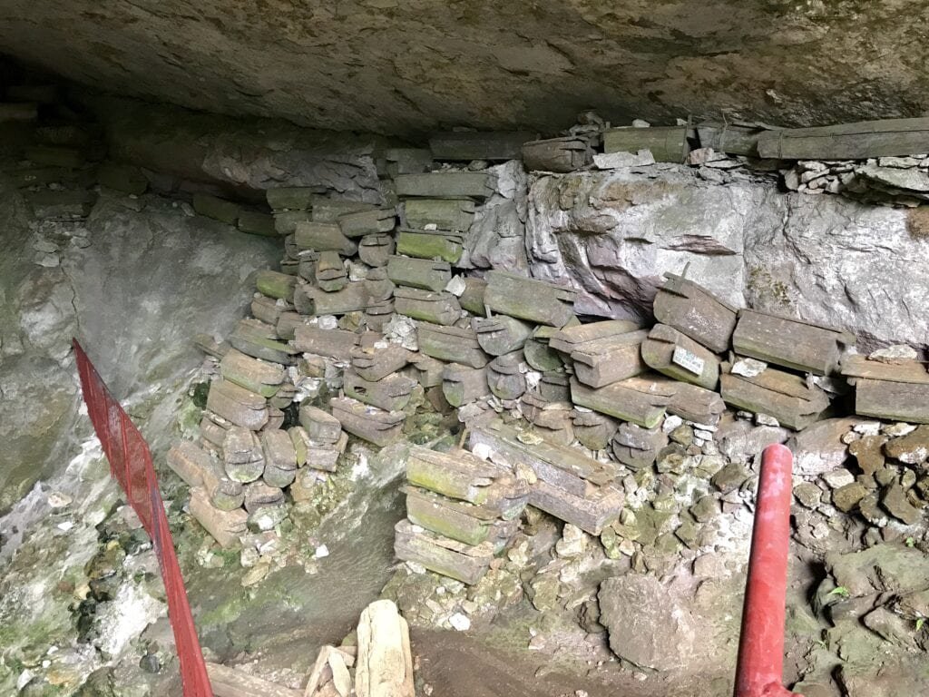 coffins in lumiang cave