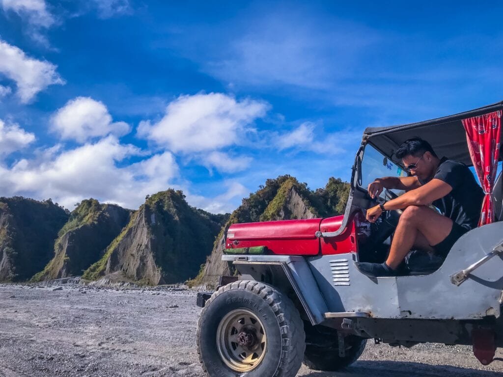 4x4 jeep trekking mount pinatubo day tour from manila