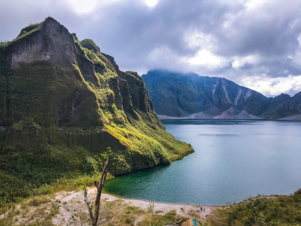 mount pinatubo crater luzon philippines