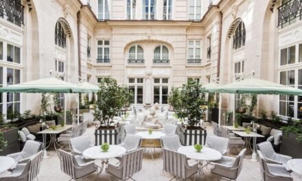 [2023 Picks] The 40 Best Hotels in Paris | For All Budgets