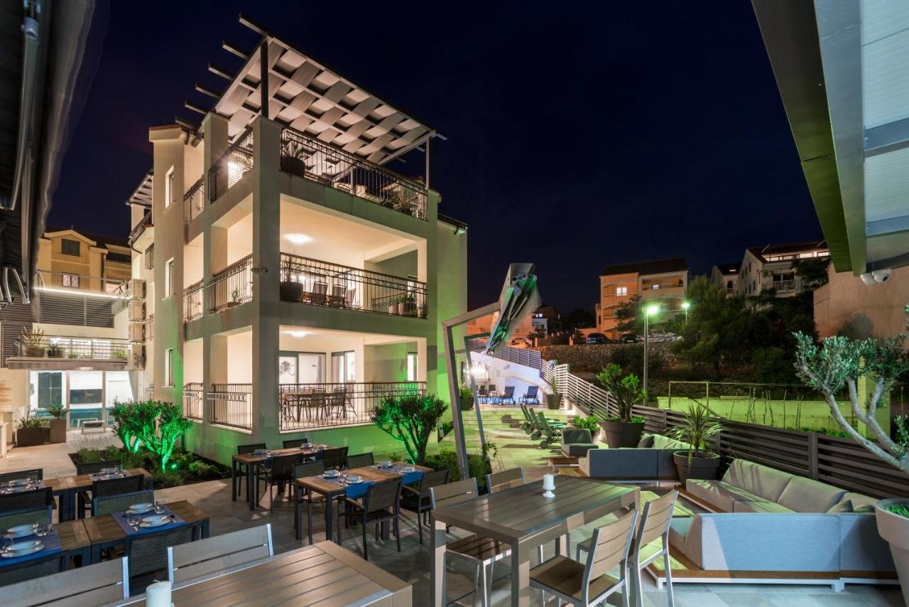 Gallery image of this property
