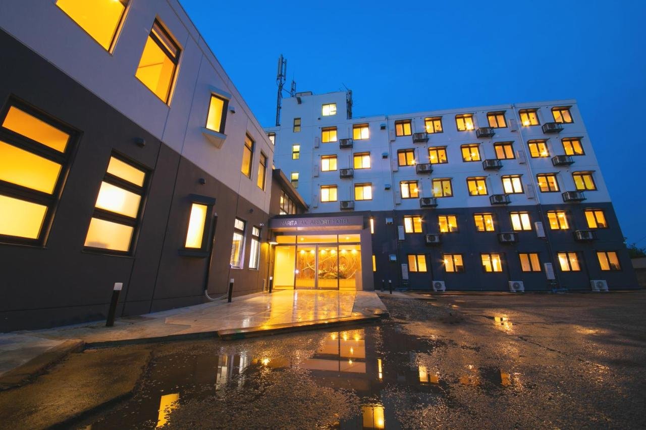 near narita capsule hotel