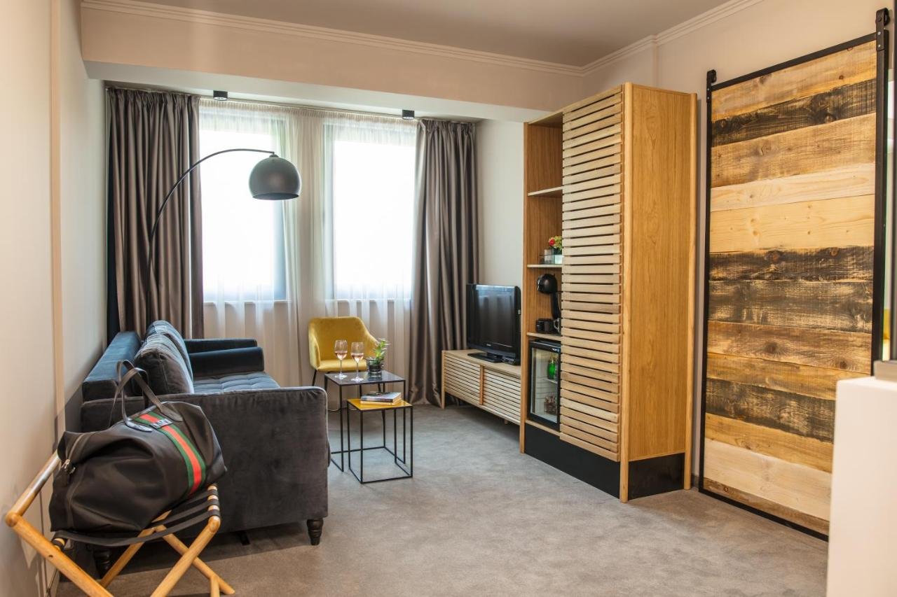 Gallery image of this property