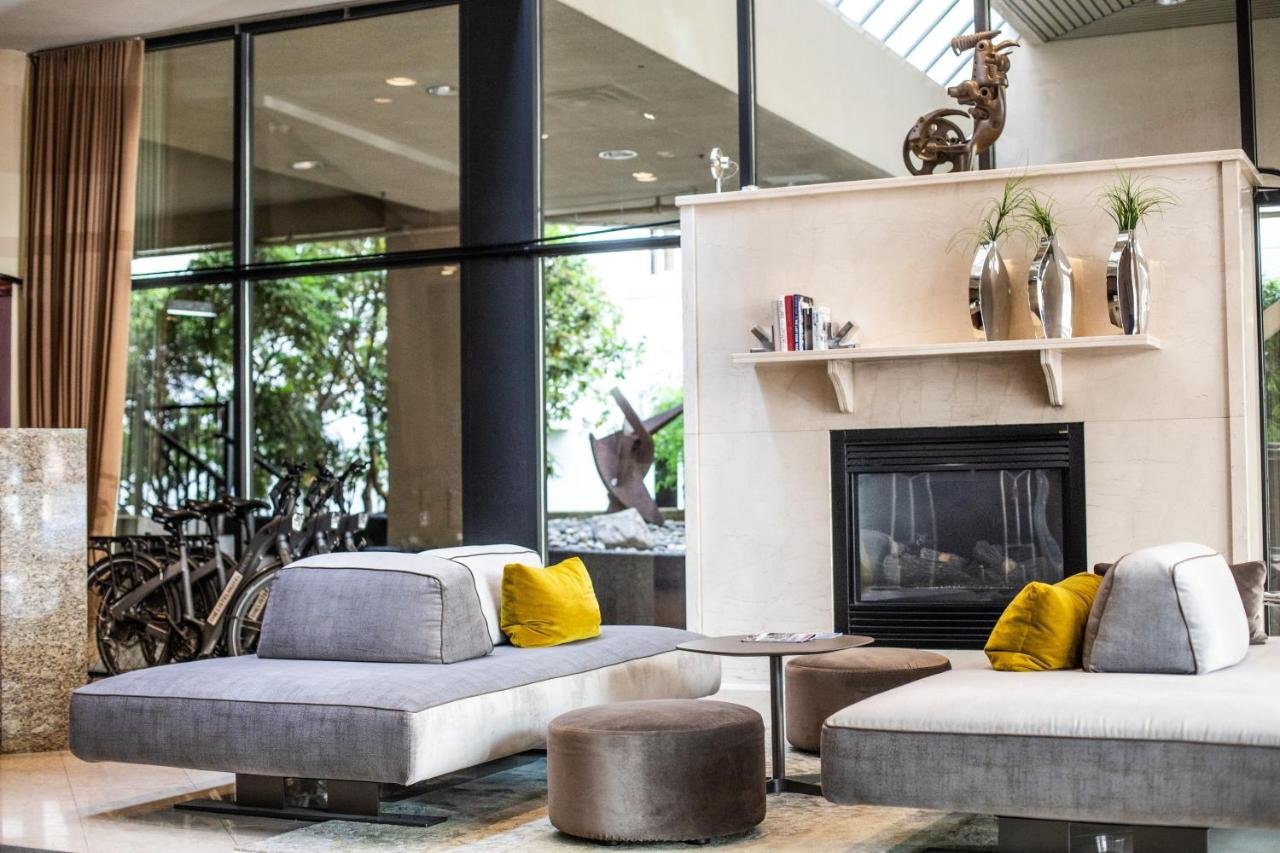 Gallery image of this property