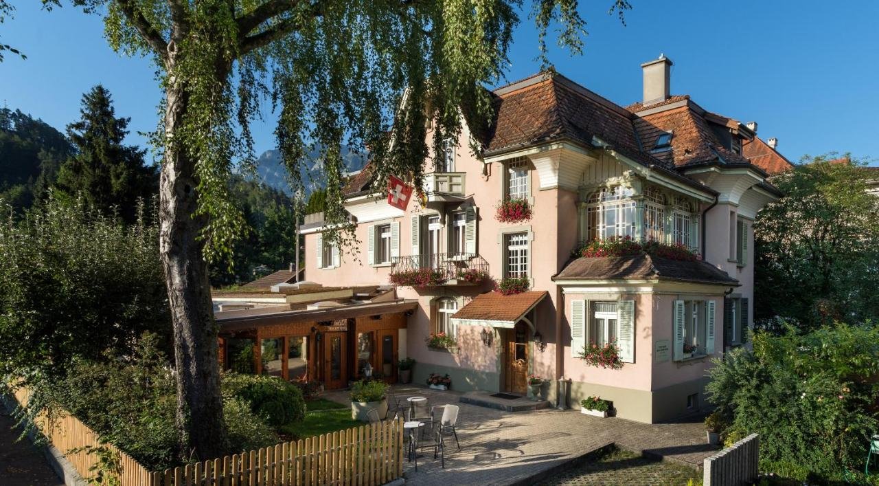 Gallery image of this property