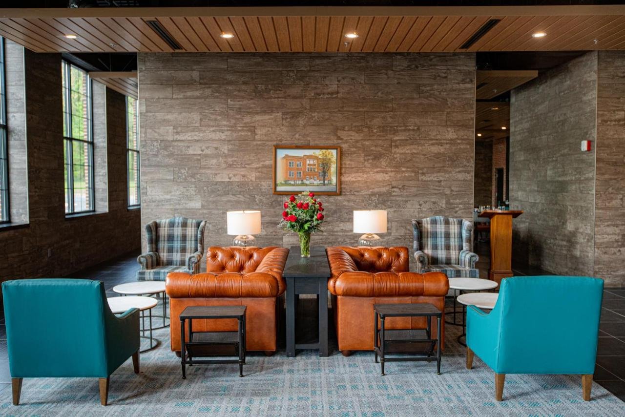 Gallery image of this property