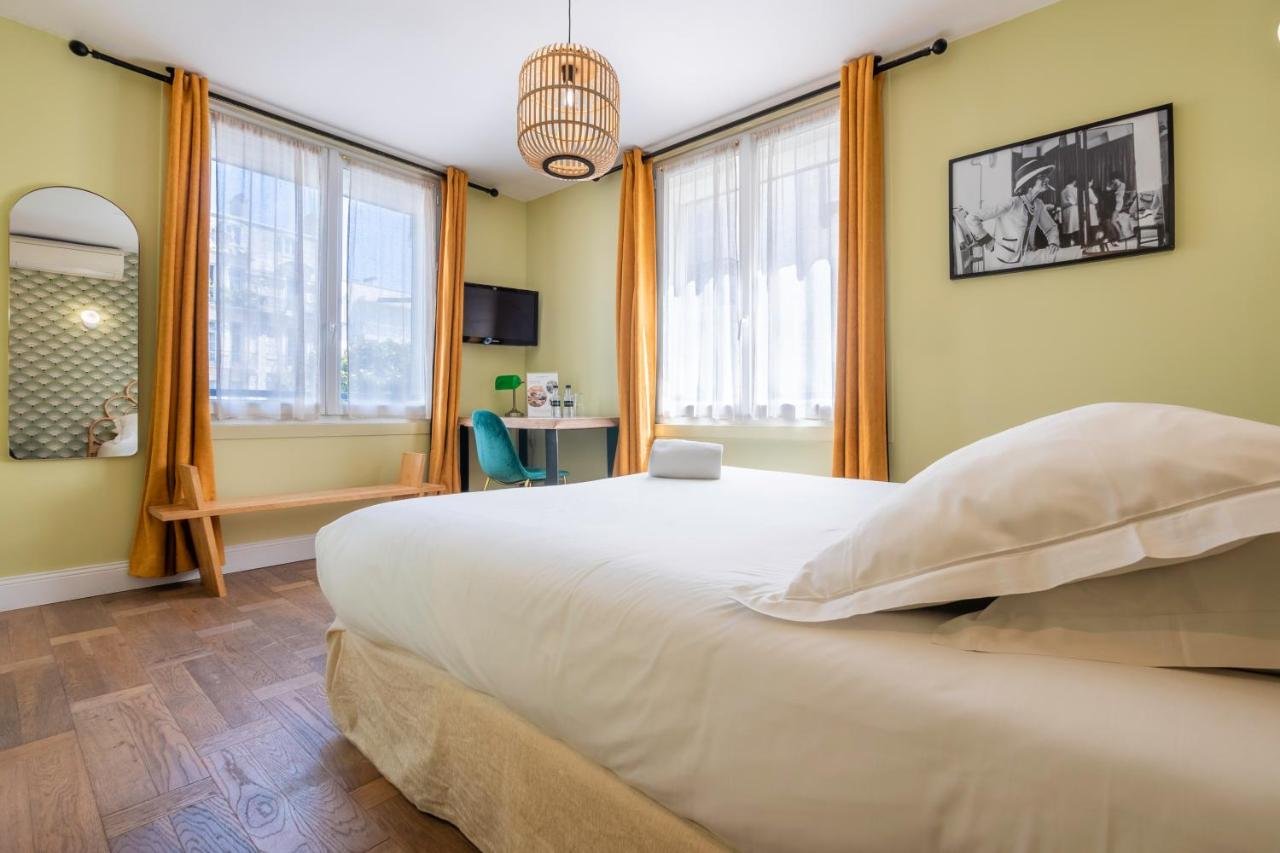 Gallery image of this property