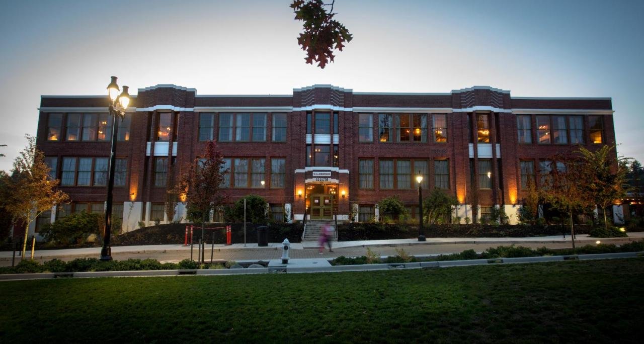 Gallery image of this property